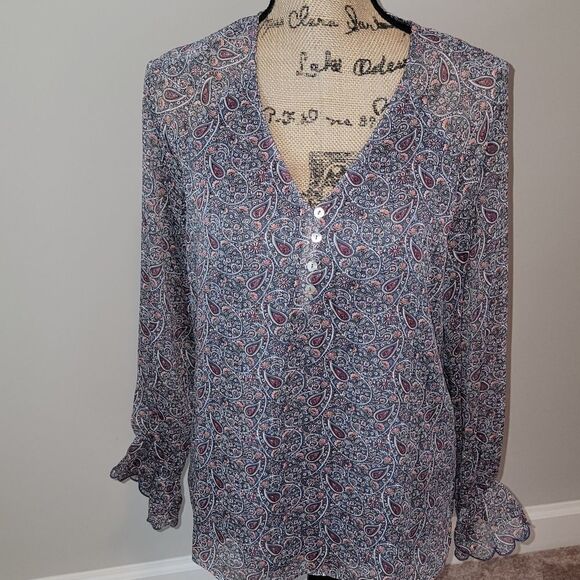 Daniel Rainn Tops - Daniel Rainn gray Paisley print top